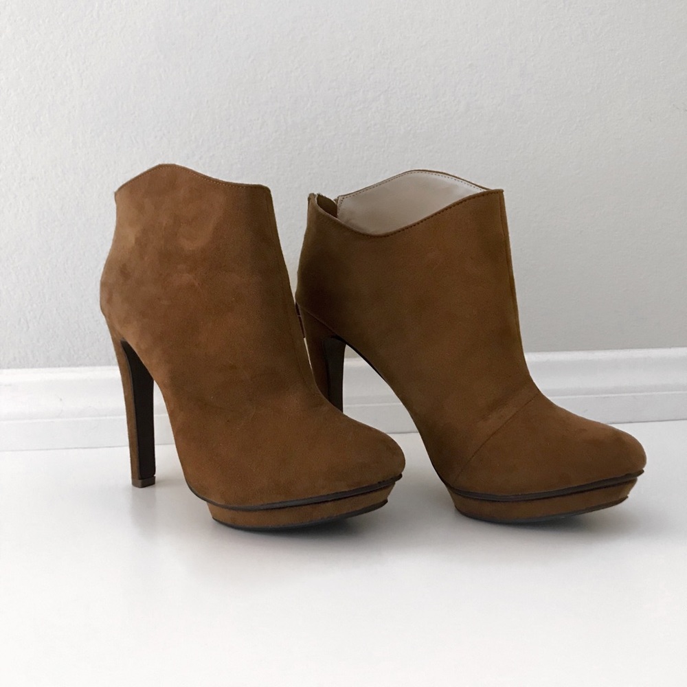 Zara camel suede ankle bootie